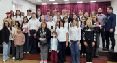 17 подростков из Александрова получили первые паспорта в торжественной обстановке