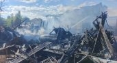 Во Владимирской области пожар уничтожил дом, гараж и хозпостройку на 249 квадратах