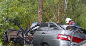 Во Владимирской области спасатели извлекли погибшую женщину из разбитого автомобиля после ДТП