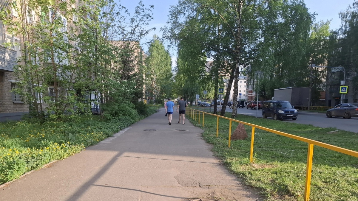 Аномальный холод отступает: синоптики рассказали, когда в центр России вернется настоящее лето