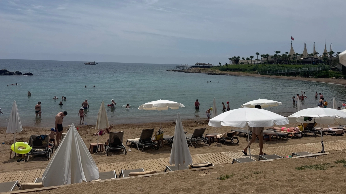 Сменила турецкий отель на этот курорт на Азовском море — и не пожалела: тёплая вода, чистый песок, и дети в восторге
